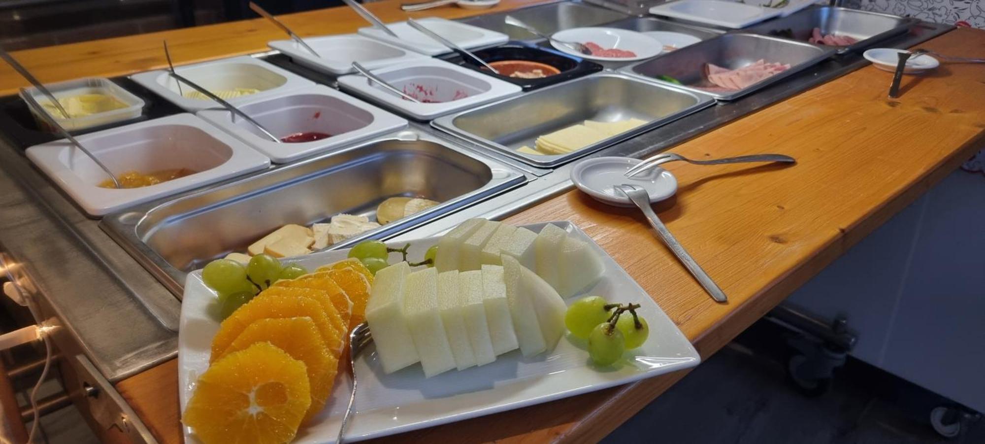 Wenningstedt-Braderup Hotel-Cafe-Lindow מראה חיצוני תמונה