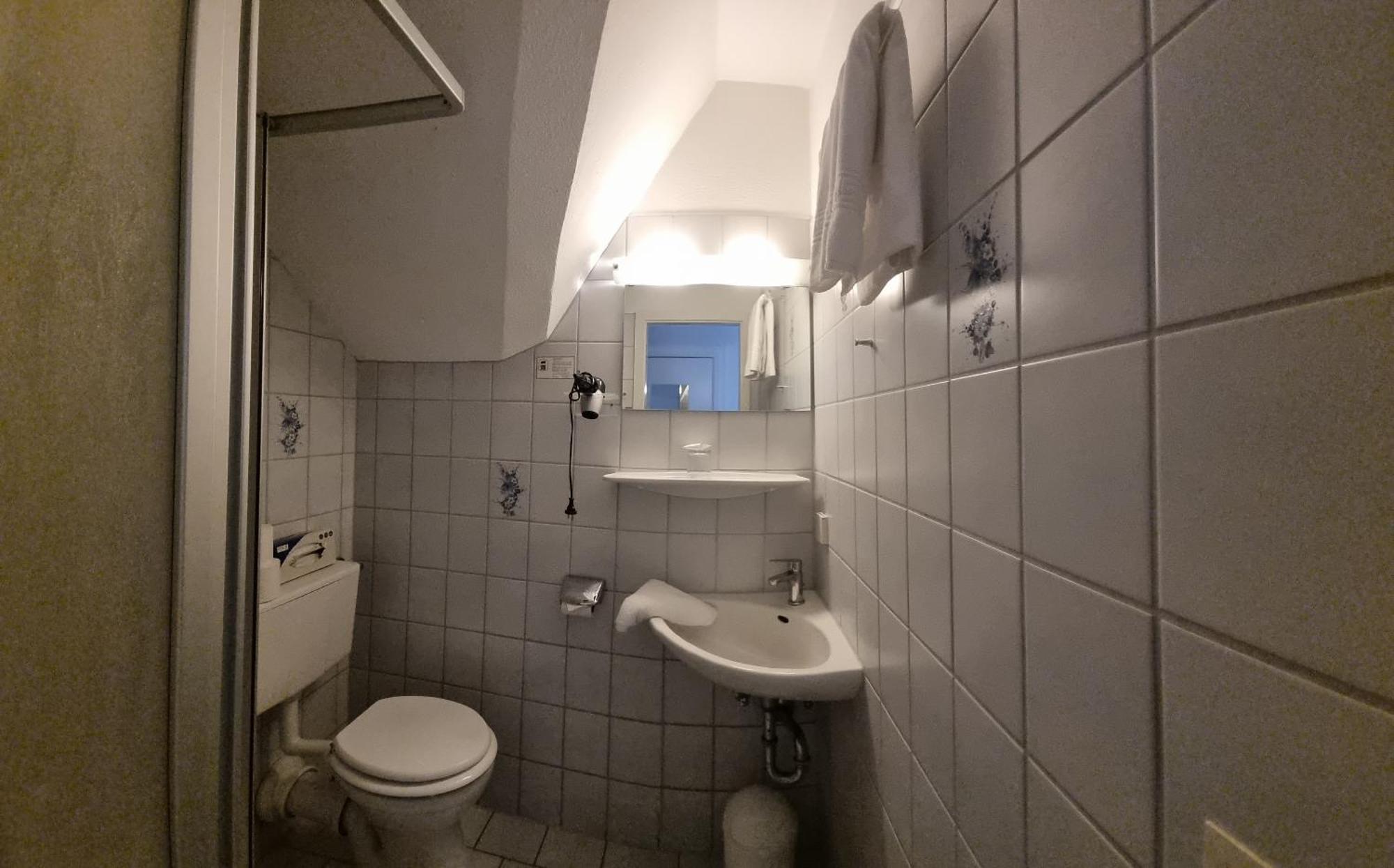 Wenningstedt-Braderup Hotel-Cafe-Lindow מראה חיצוני תמונה